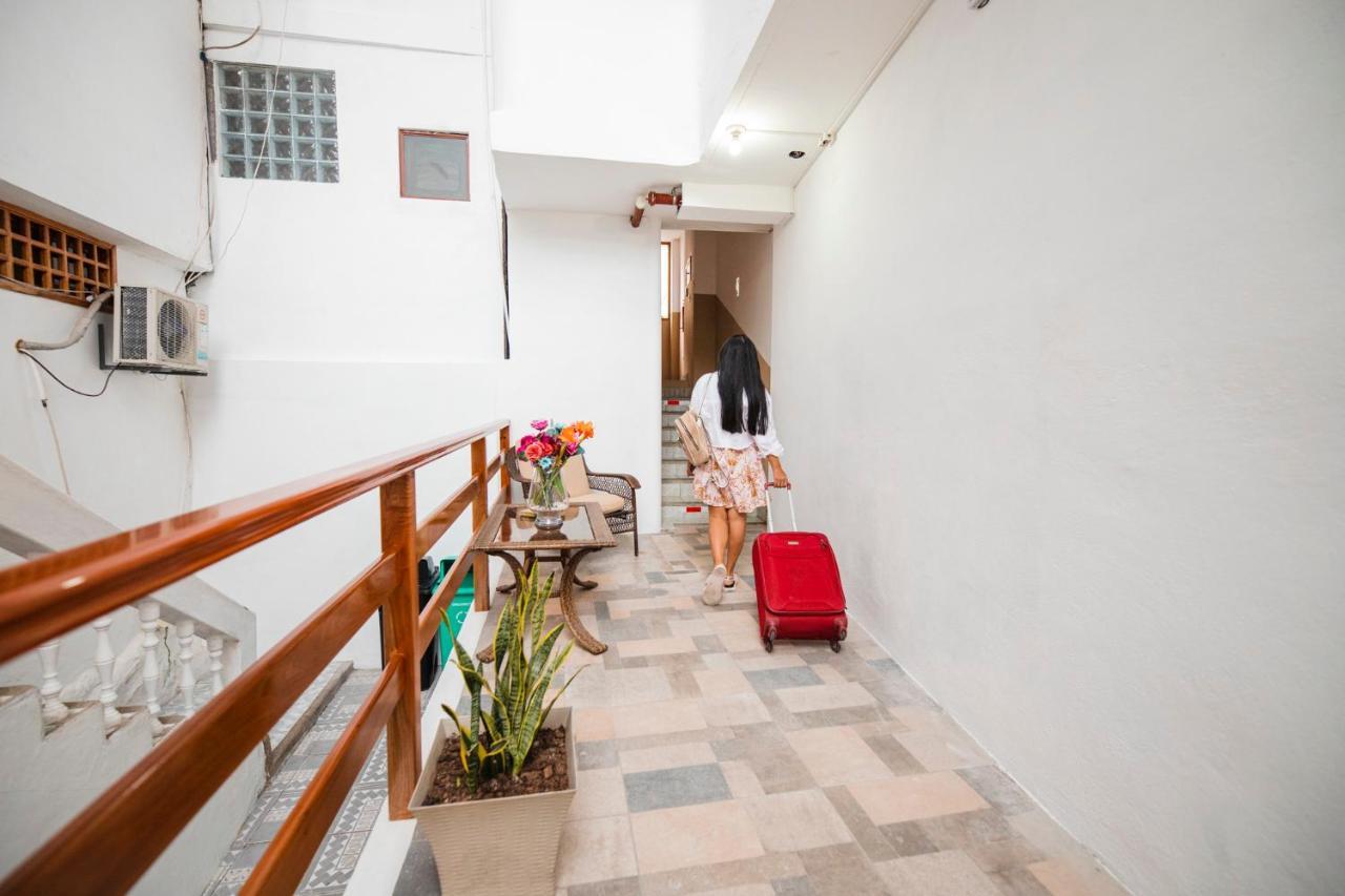 Hostal Gardner Galapagos Пуерто-Айора Екстер'єр фото